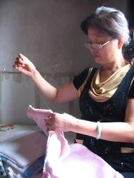 泪光里的妈妈,一段感人至深的亲情故事